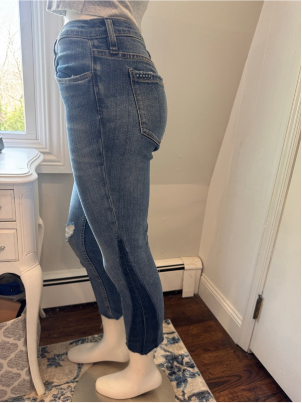 Blank NYC | The Madison Crop High-Rise Denim in Gnarly | Size 26 - Picture 5 of 11